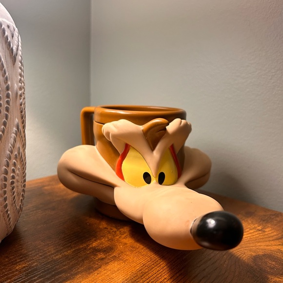 1993 Warner Bros Wile E Coyote Mug - Picture 1 of 15
